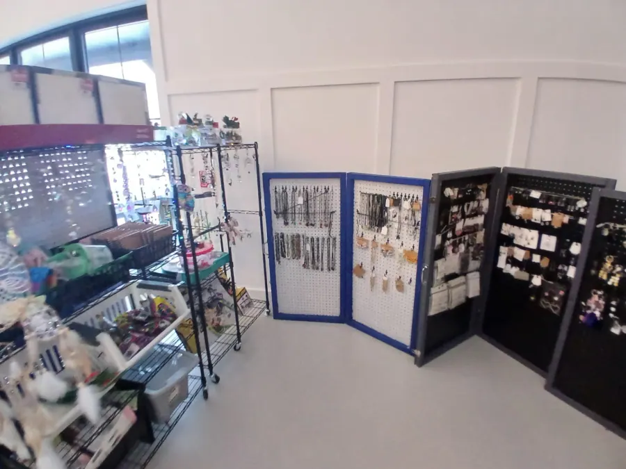 nanas novelties